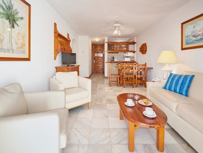 Hotelkamer in Parque Santiago III Hotel in Playa De Las Americas, Spanje foto 3