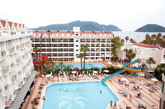 Zwembad van Pasa Beach Hotel in Marmaris, Turkije foto 1