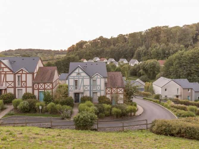 Goedkoopste aanbiedingen voor Pierre & Vacances Village Club Normandy Garden in Frankrijk? Altijdbon.nl vergelijkt aanbieders! Altijd de laagste prijs!
