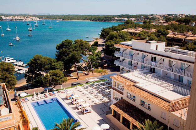 Buitenkant van Smy Vistamar Portocolom Hotel Porto Colom, Spanje foto 1