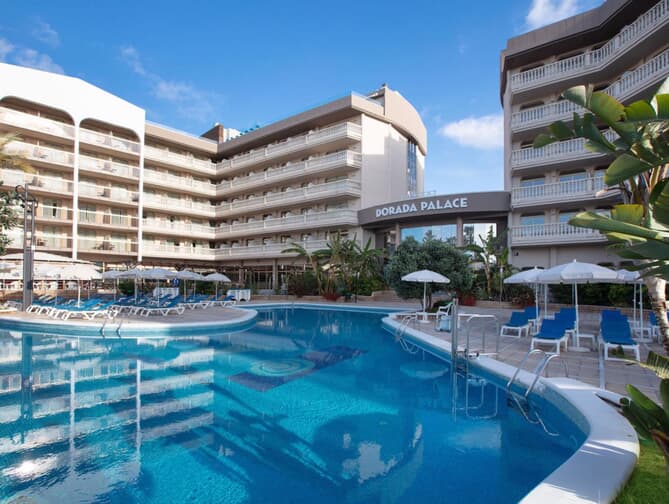 Ponient Dorada Palace Salou: Luxe Vakantie aan de Costa Dorada