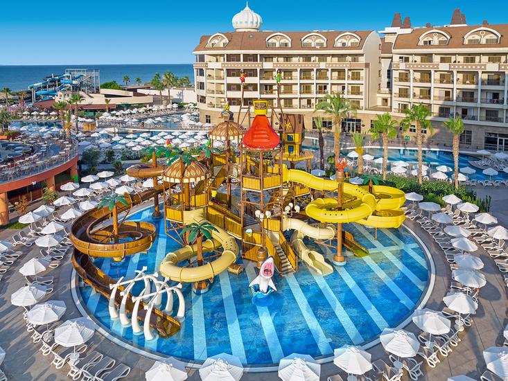 Kirman Belazur Resort: Luxe Vakantiedeal Turkije!