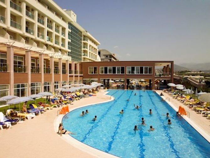 Zwembad van PrimaSol Telatiye Resort in Alanya, Turkije foto 3