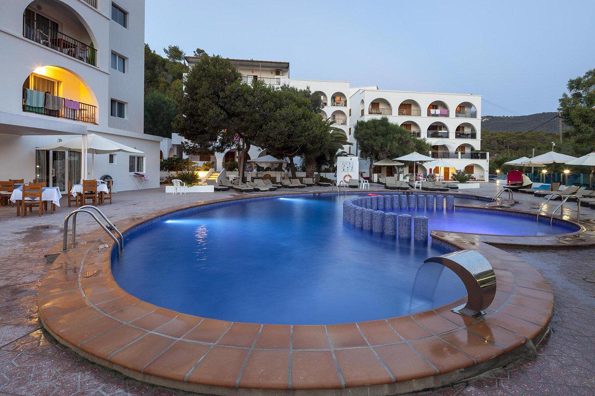 Zwembad van Puerto Hotel Cala Vadella, Spanje foto 1