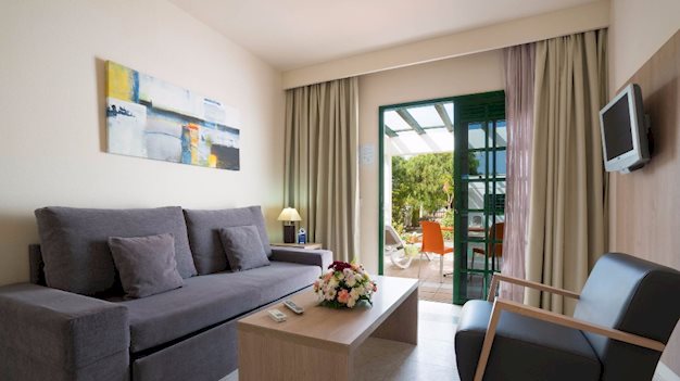 Hotelkamer in Relaxia Lanzasur Club Hotel in Playa Blanca, Spanje foto 4