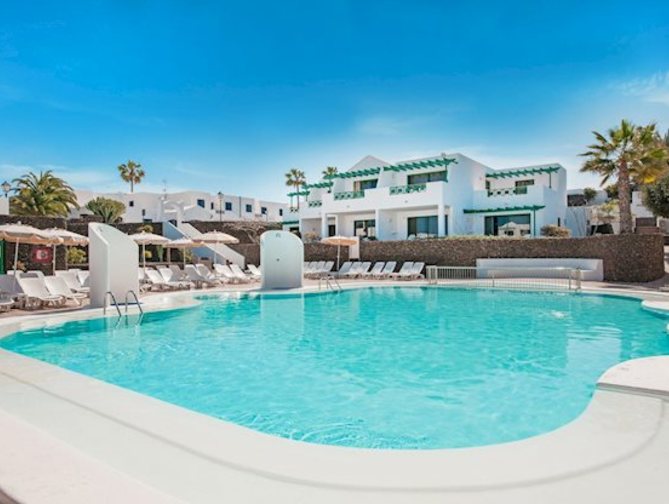 Zwembad van Relaxia Olivina Hotel in Puerto del Carmen, Spanje foto 3