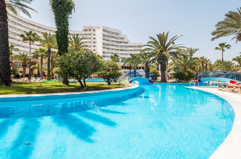 Zwembad van Riadh Palms Spa & Resort in Sousse, Tunesië foto 2