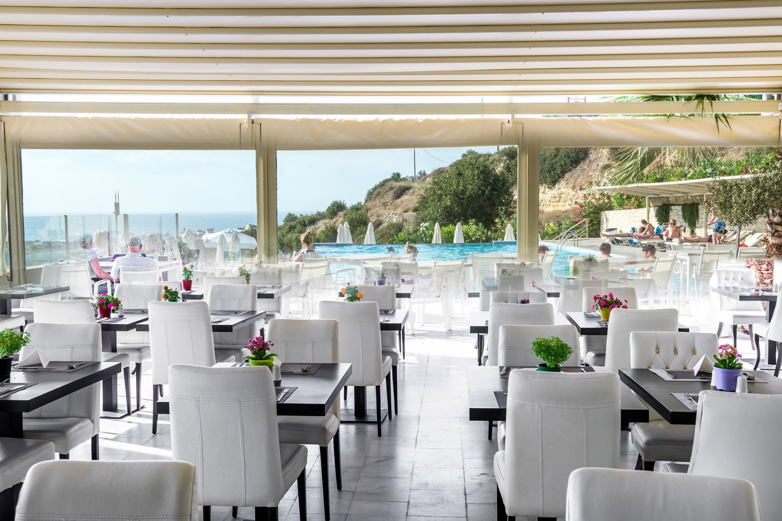 Restaurant in het Rimondi Grand Resort in Rethymnon, Griekenland  foto 4