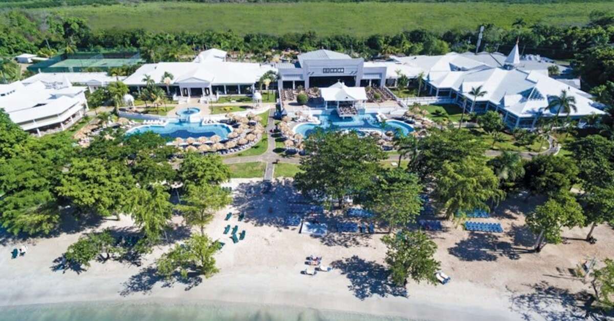 Strand bij Riu Negril Hotel in New Green Island, Jamaica foto 1