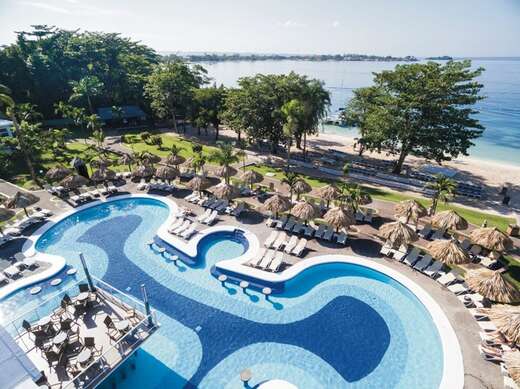 Zwembad van Riu Negril Hotel in New Green Island, Jamaica foto 2