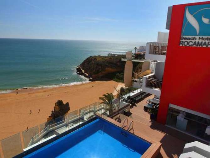 Zwembad van Rocamar Exclusive Hotel in Albufeira, Portugal foto 1