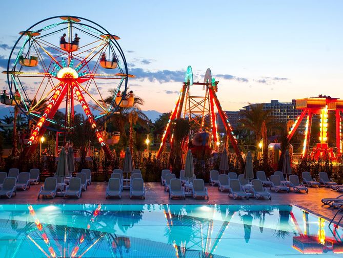 Zone voorgamenbij Royal Holiday Palace Hotel in Lara, Turkije foto 2