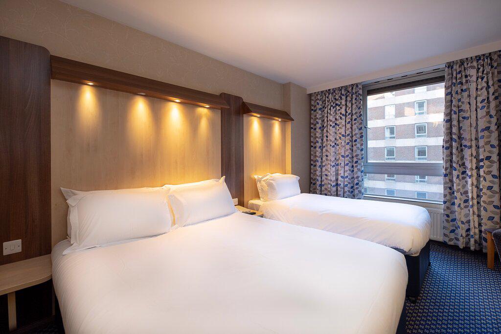 Hotelkamer in Royal National in Londen, Groot-Brittannie foto 1