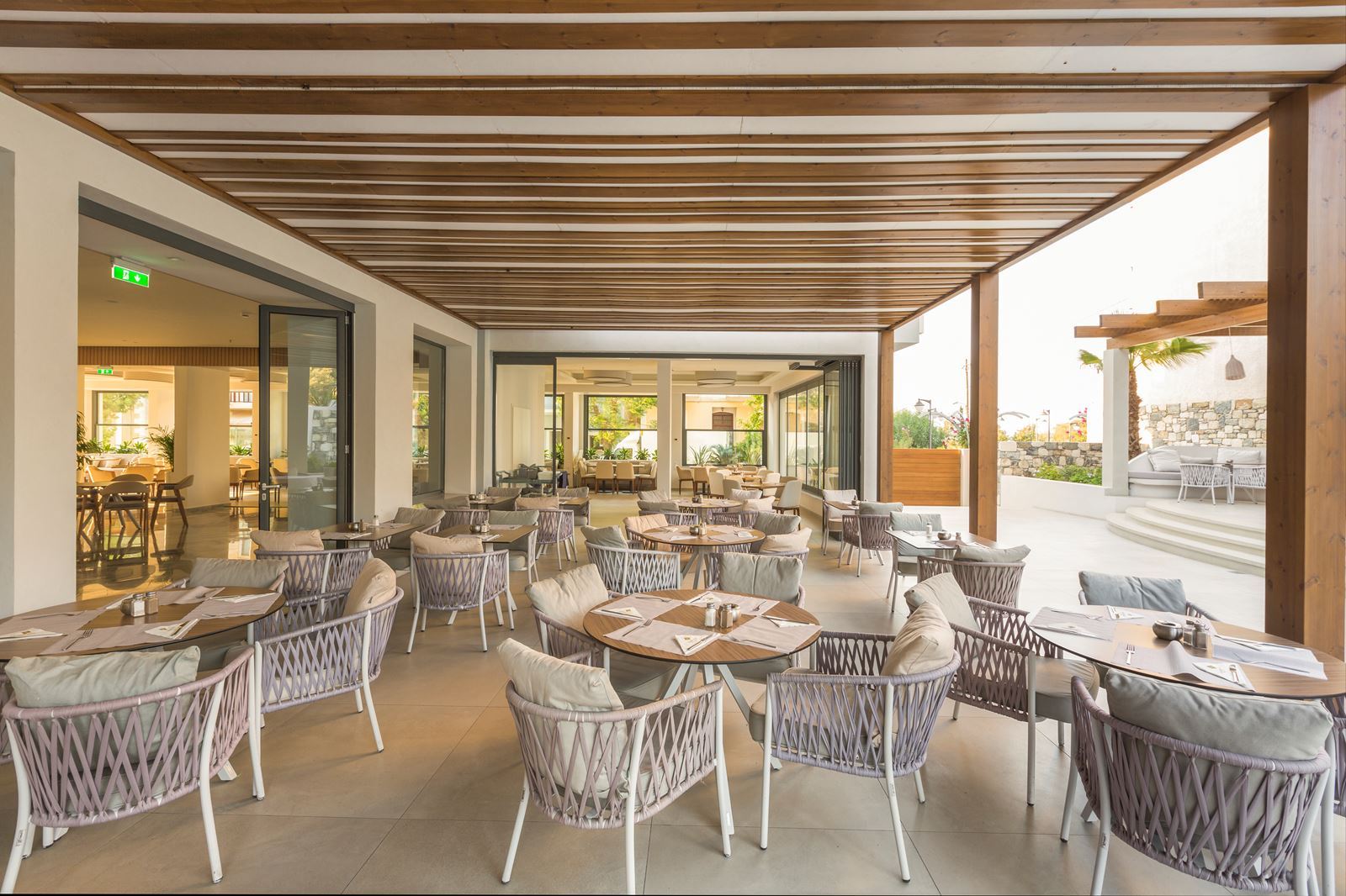 Samian Mare Suites Hotel in Néon Karlovásion, Griekenland foto 7