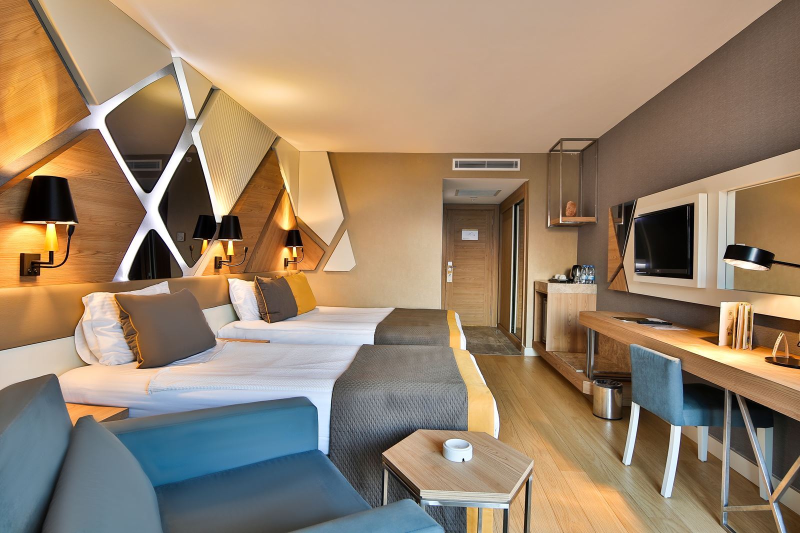 Hotelkamer in Saturn Palace Resort in Chersonissos, Griekenland foto 5