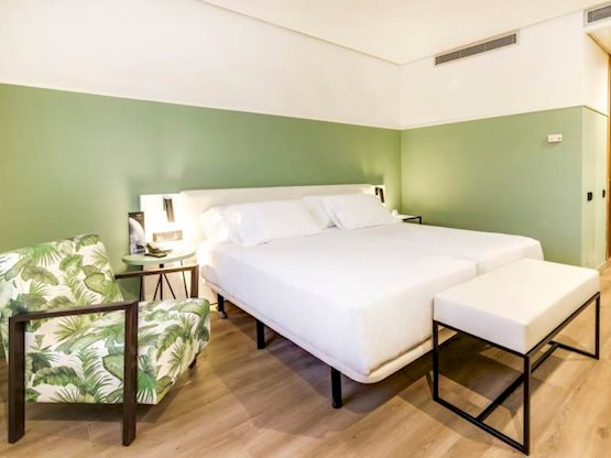 Hotelkamer in Eurostars Acteon Hotel in Valencia, Spanje foto 1