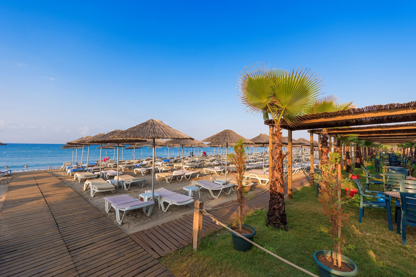 Zwembad met glijbanen van Siam Elegance Resort in Belek, Turkije foto 3