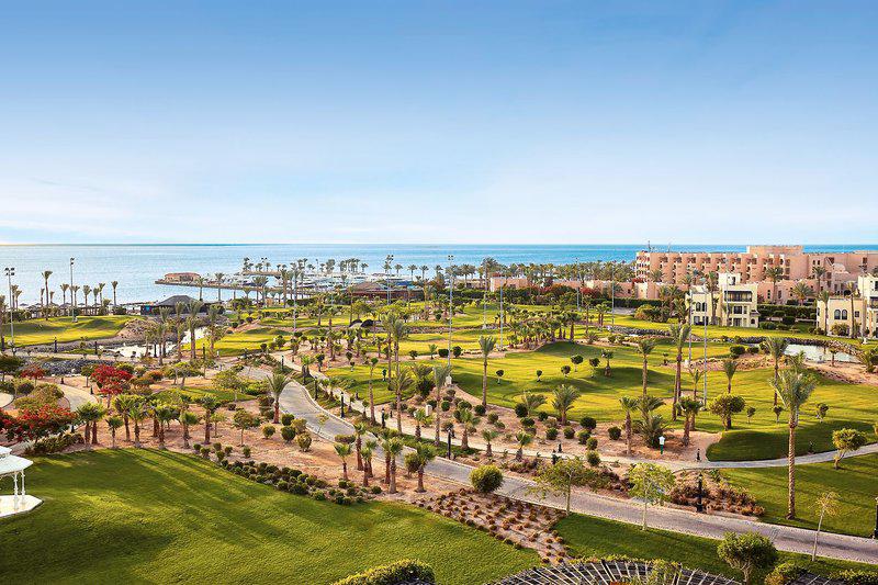 Buitenkant van Steigenberger ALDAU Beach Hotel in Hurghada, Egypte foto 2