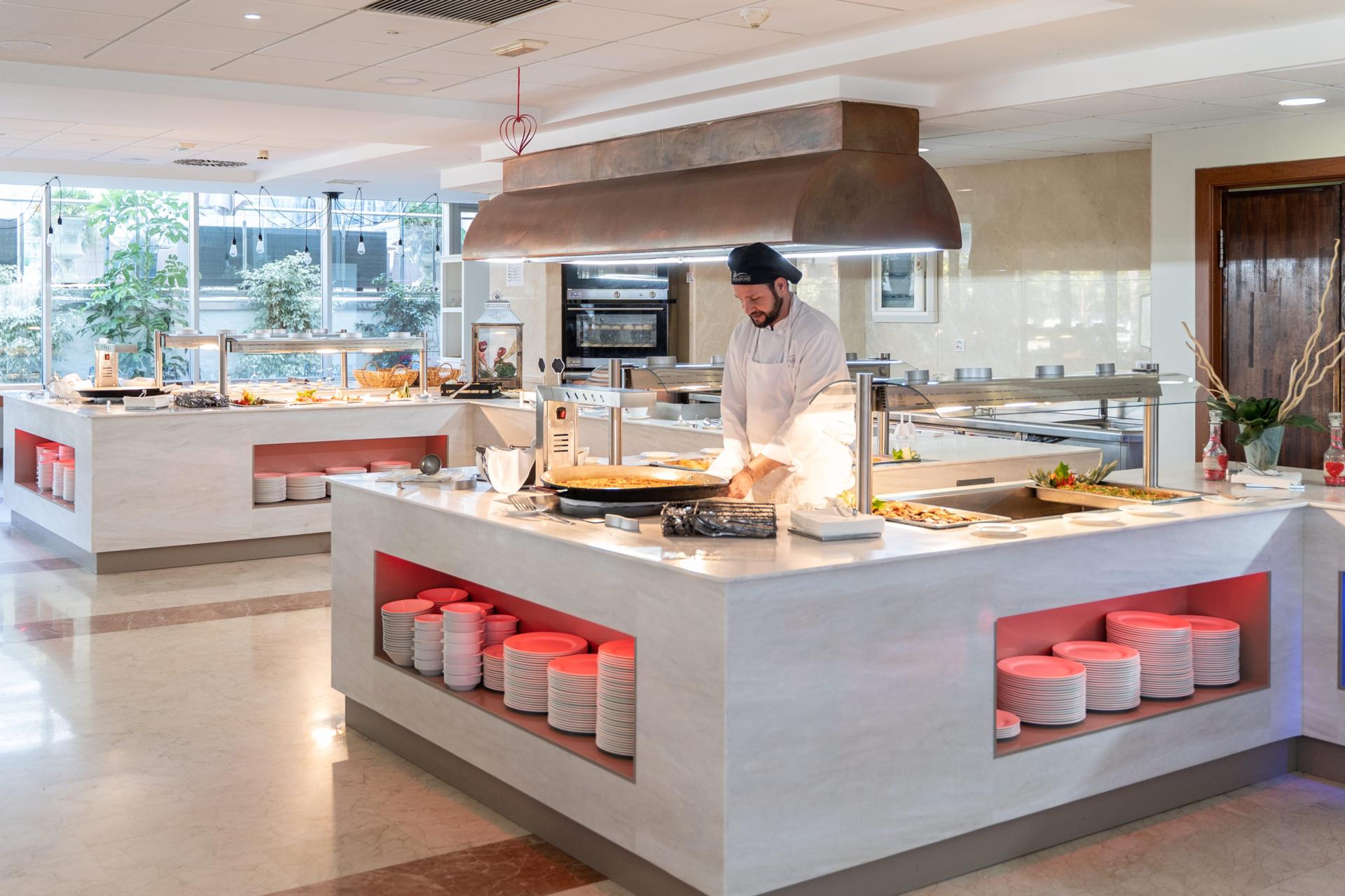 Restaurant in het Sun Palace Albir Hotel in Albir, Spanje foto 3