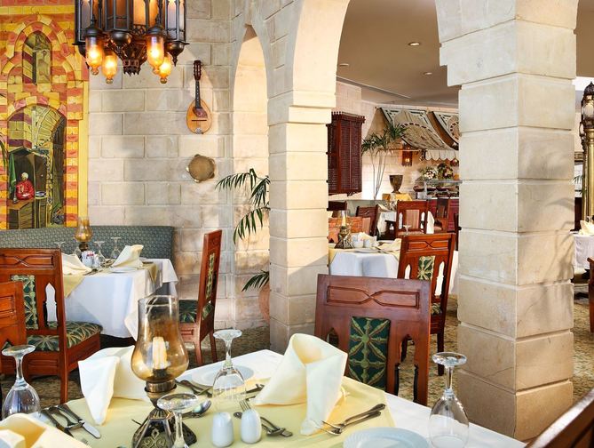 Restaurant in het Sunrise Holidays Resort in Hurghada, Egypte foto 2