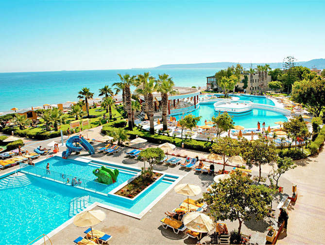 Zwembad van Sunshine Hotel in Trianda (Ialyssos), Griekenland foto 1