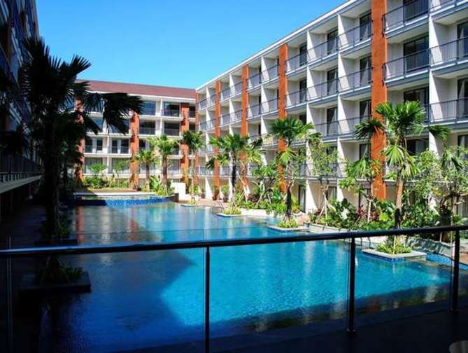 Zwembad van Swiss-Belhotel Tuban Hotel in Kuta, Indonesië foto 1