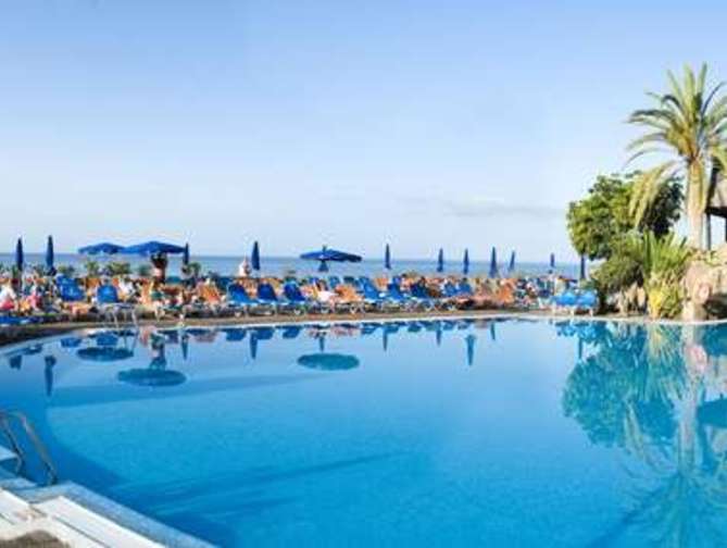 Zwembad van Taurito Princess Hotel in Playa Taurito, Spanje foto 1