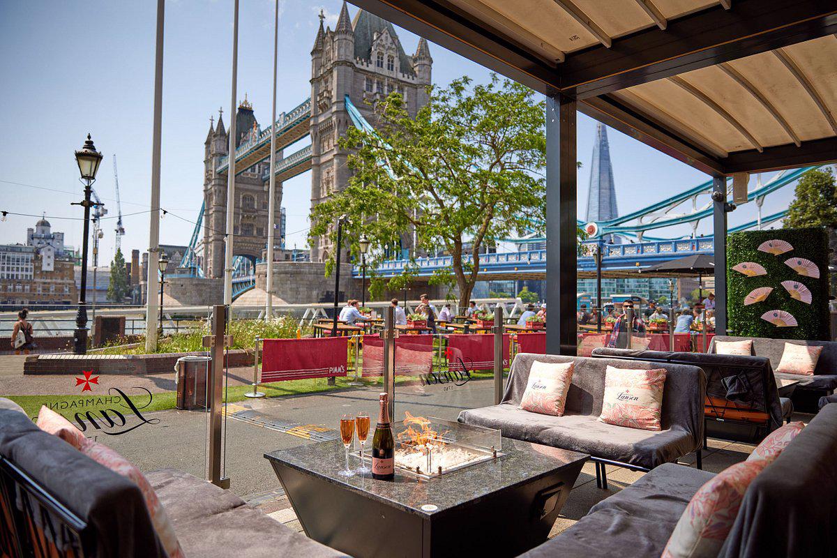 Lobby van het The Tower Hotel in Londen, Groot-Brittannie foto 2