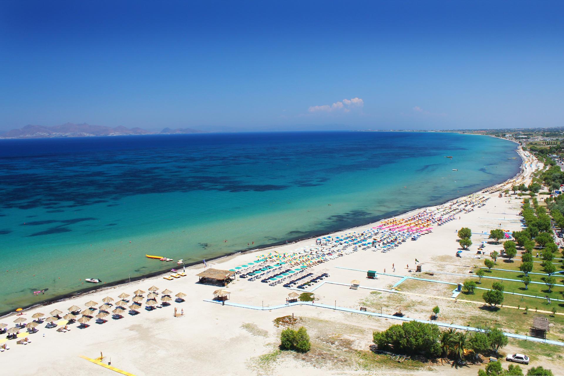 Strand bij Beach Resort in Tigaki, Griekenland foto 3