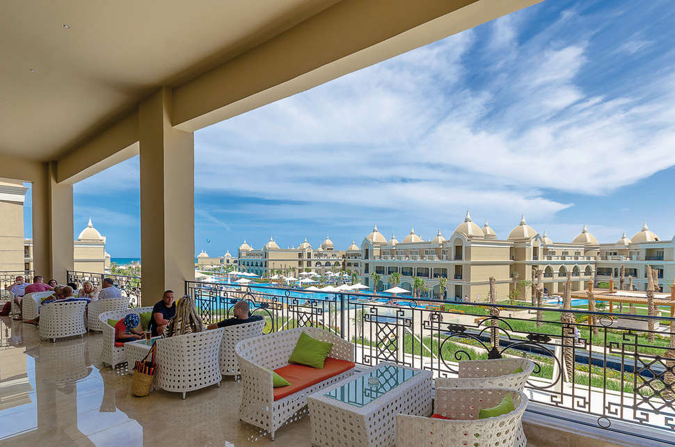 Restaurant in het Titanic Royal Hotel in Hurghada, Egypte foto 2