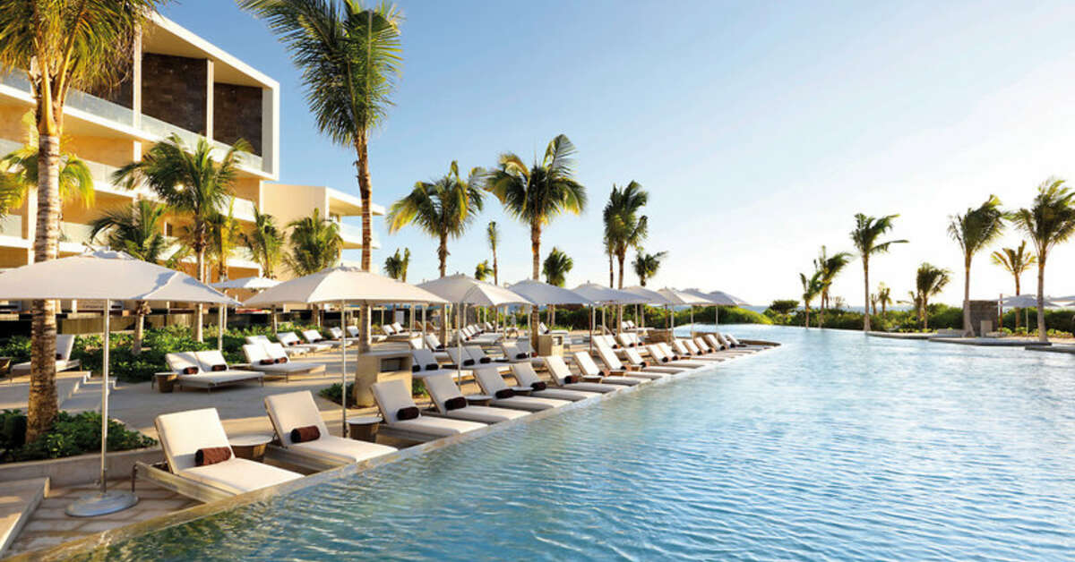 Zwembadzijde bij TRS Coral Hotel Isla Mujeres, Mexico foto 1