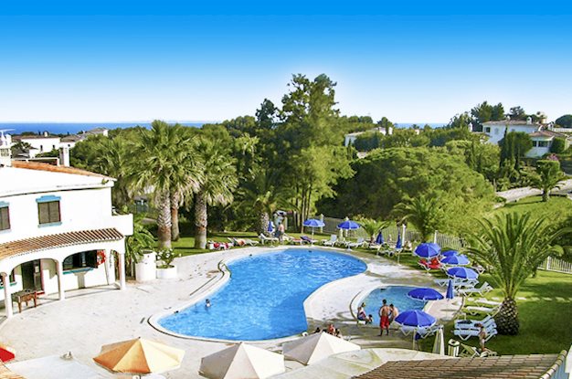 Zwembad van Turiquintas Hotel in Porches, Portugal foto 1