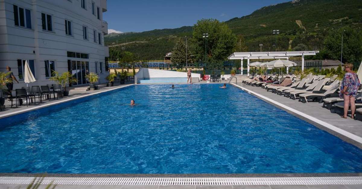 Zwembad van Unique Resort Ohrid, Macedonië foto 3