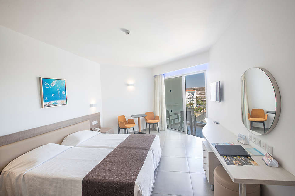 Vassos Nissi Plage Hotel: Luxe Vakantiedeal Cyprus!
