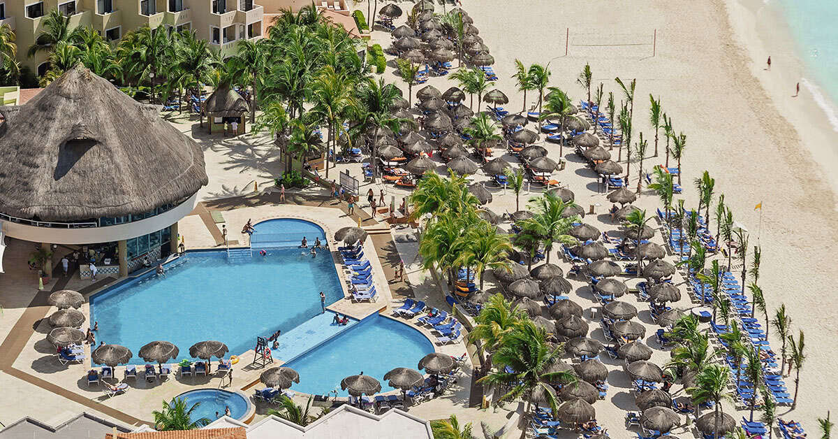 Buitenkant van Viva Wyndham Maya Hotel in Playa del Carmen, Mexico foto 