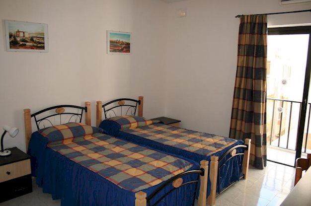 Hotelkamer in White Dolphin Holiday Complex Hotel in Qawra, Malta foto 3