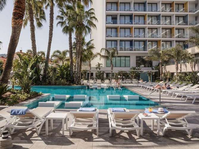 Aqua Silhouette Hotel Spanje