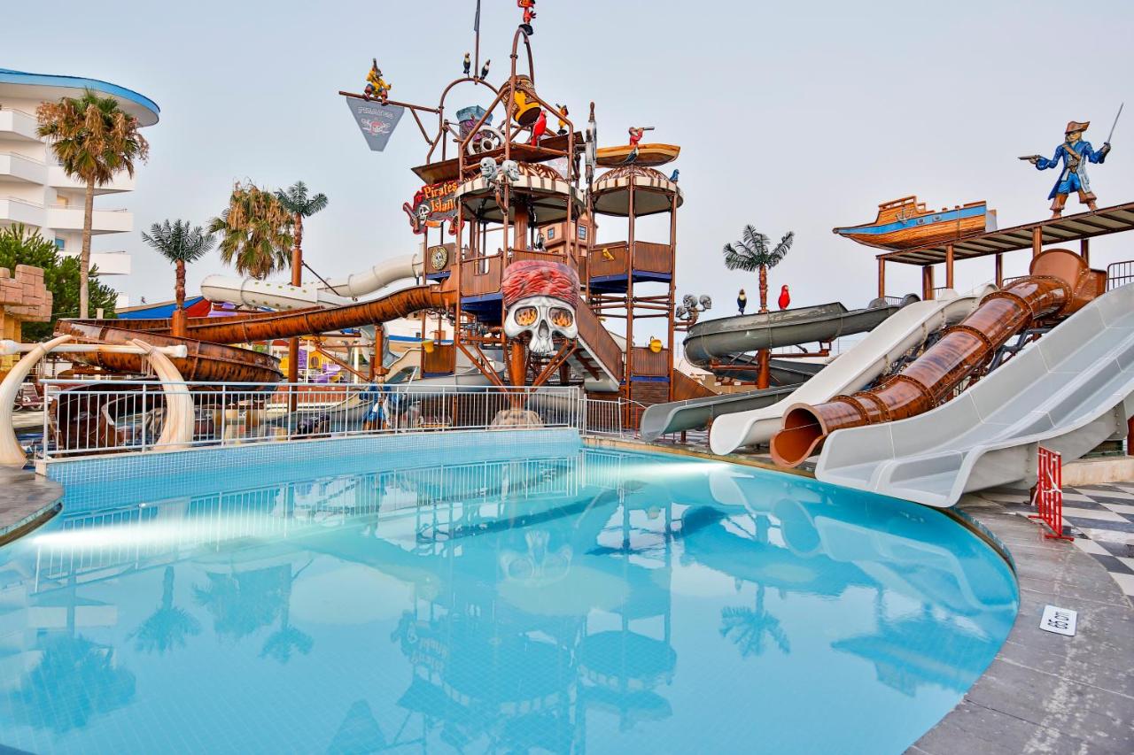 Crystal Admiral Resort Suites & Spa Turkije