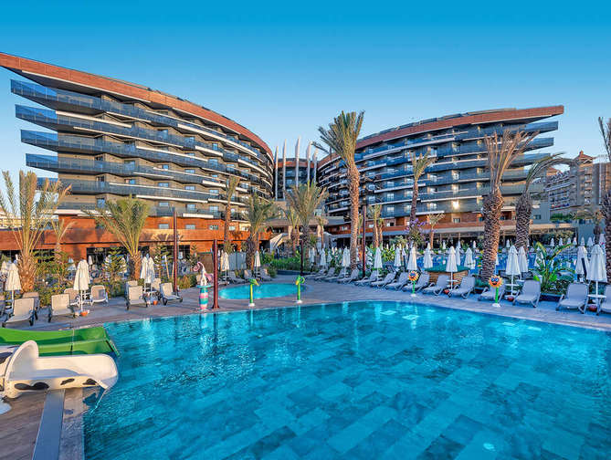 kirman-calyptus-resort-spa-side-turkije