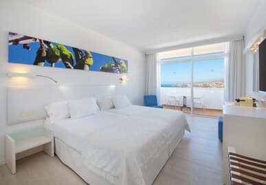 Iberostar Bouganville Playa | Reviews!